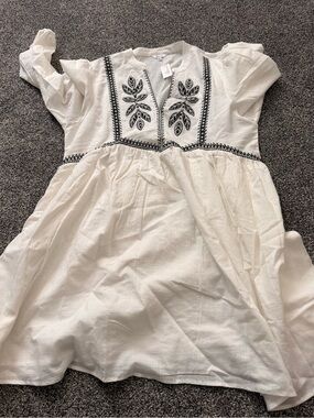Reitmans White Dress with Black Embroidered Detail